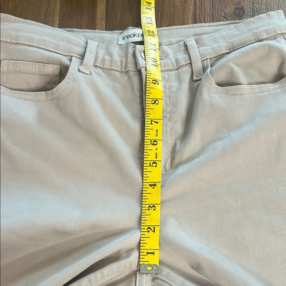 Sneak Peek Women's Beige Straight Leg Jeans - Picture 10 of 11